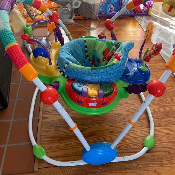 Jumper - Picture 3 of 3